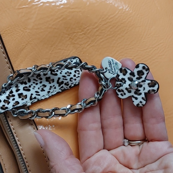 Guess Large Tote Bag Peach - Picture 3 of 12